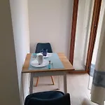 بيت ضيافة 1 Self Check-in 3*